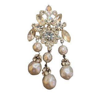 Vintage Unsigned Older Pot Metal Blingy Dangle Brooch (A4766)